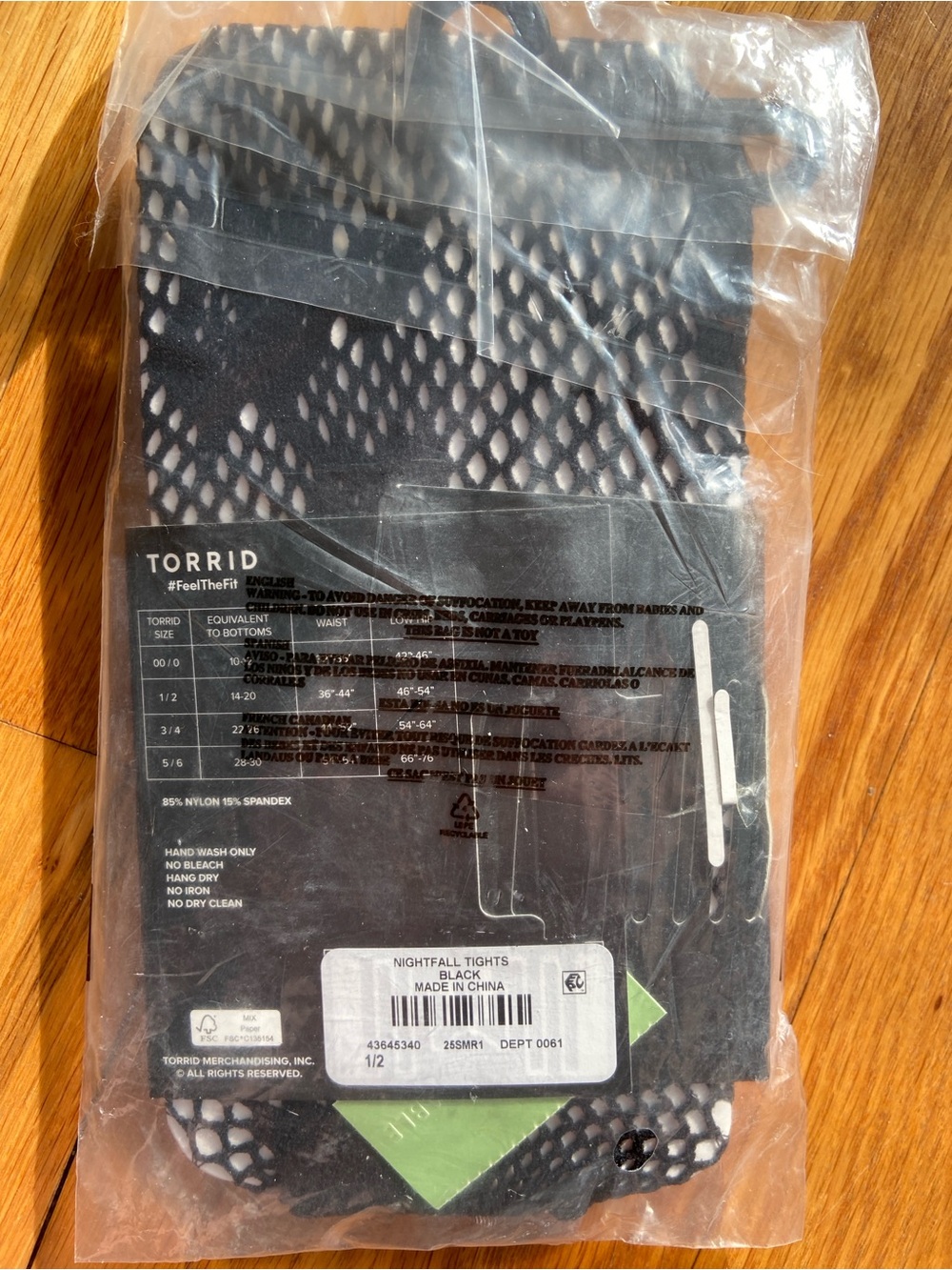 Torrid Black Fishnet Floral Tights - Nightfall Sz 1/2 - Picture 3 of 3